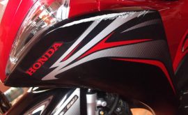 thu-thuat-don-gian-xoa-vet-xuoc-tren-ao-xe-may-20