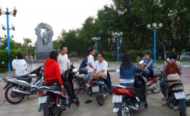 kinh nghiệm du lịch bụi thú vị cùng con ngựa sắt